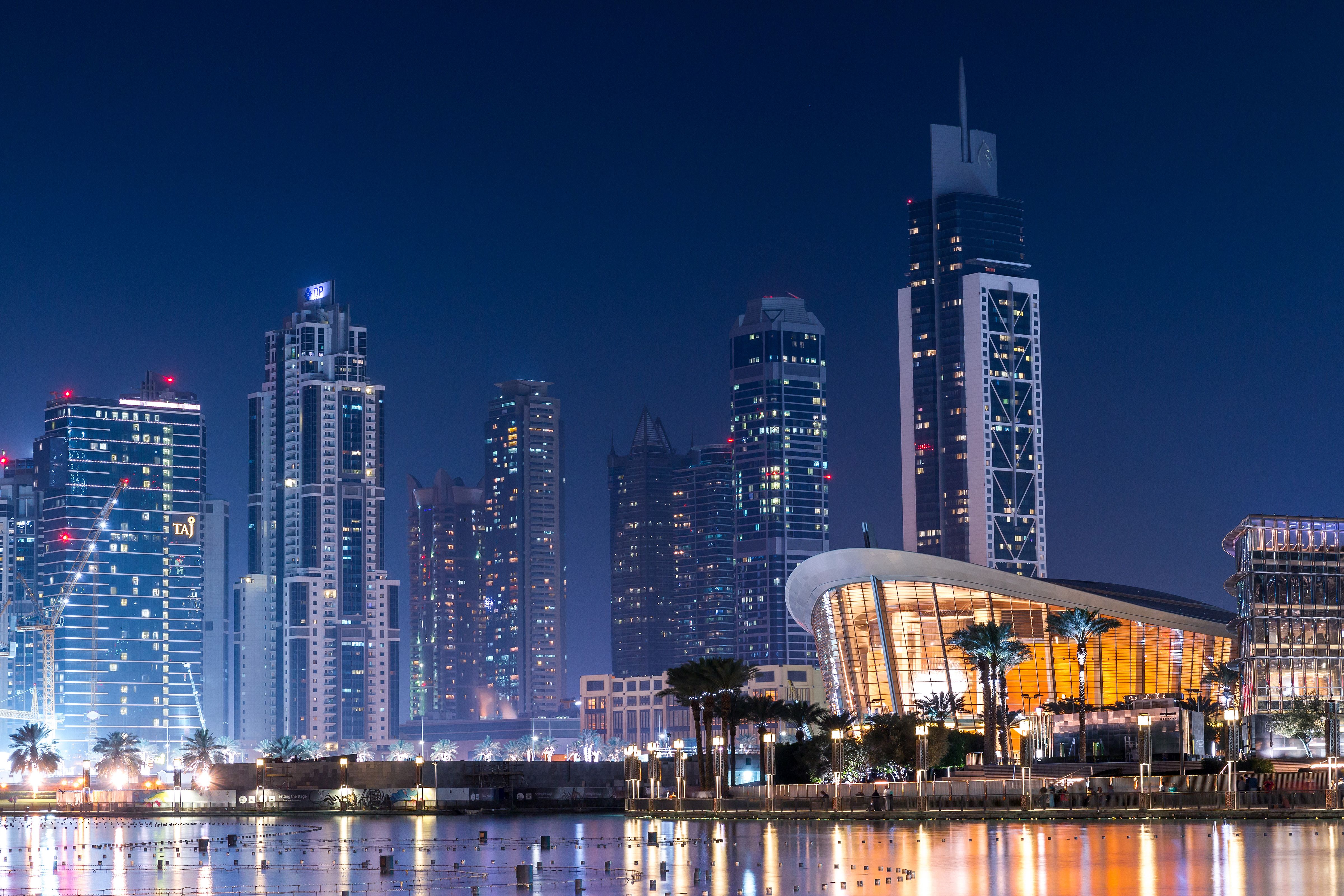 Modern Dubai cityscape representing smart construction, digital twin technology, BIM modeling, and advanced surveying solutions in the UAE.